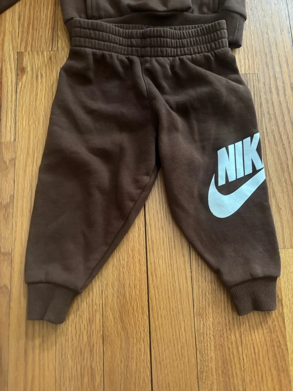 Nike Kids Club Brown Hoodie & Jogger Set - Picture 4 of 8